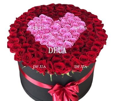 Heart roses in a box
