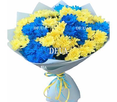 A yellow-blue bouquet of flowers